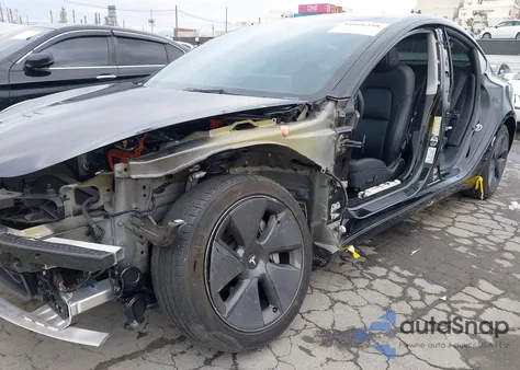 2023 Tesla Model 3 Rear-Wheel Drive z USA, uszkodzony, nr VIN 5YJ3E1EA9PF555384